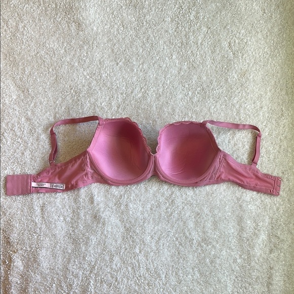 Soft Pink Lace Padded Bra with Adjustable Straps - Picture 2 of 6